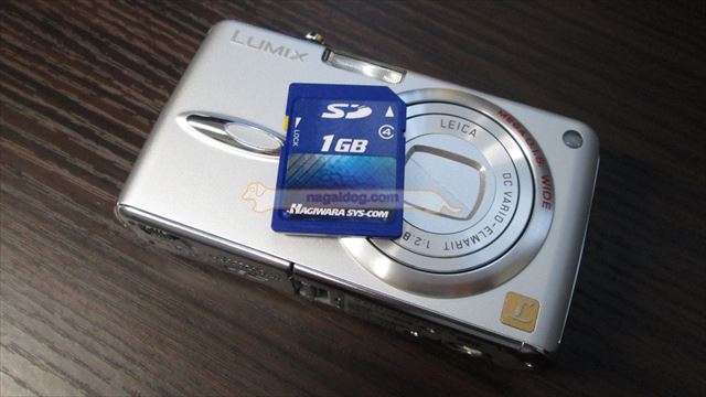 SDカード対応デジカメ